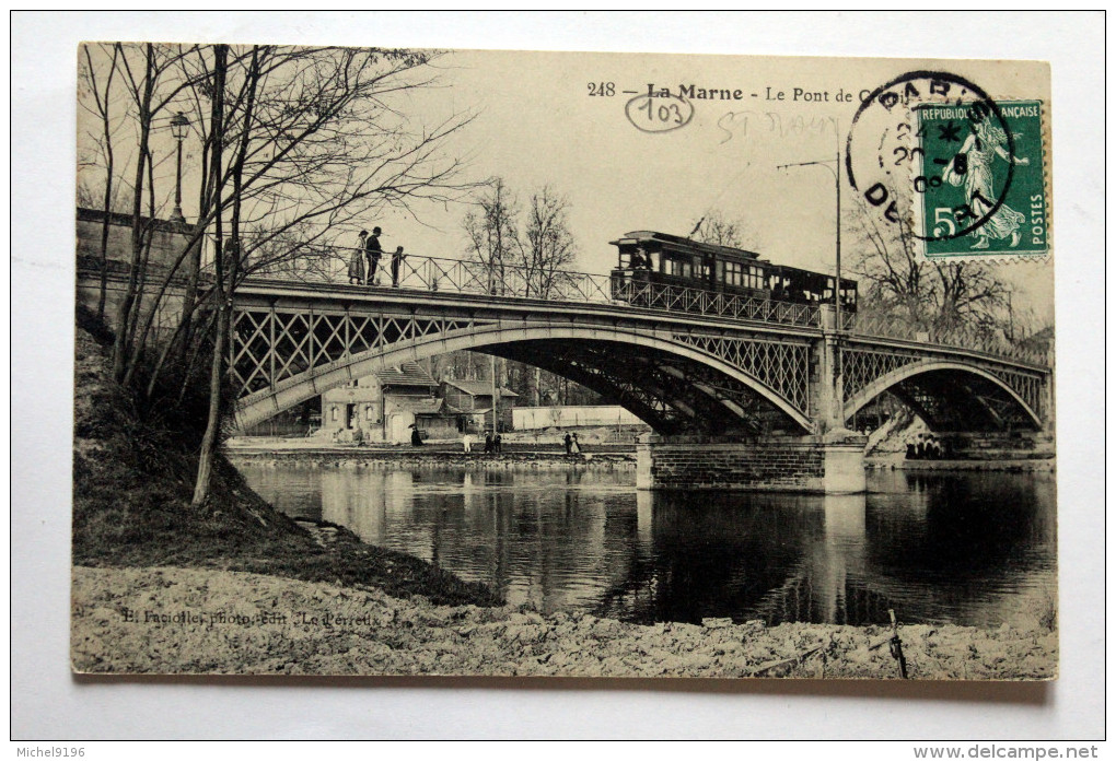 Cpa  De St MAUR  "tramway Et Personnages Sur Le Pont Creteil 1909 "coll Schnabel - Tramways