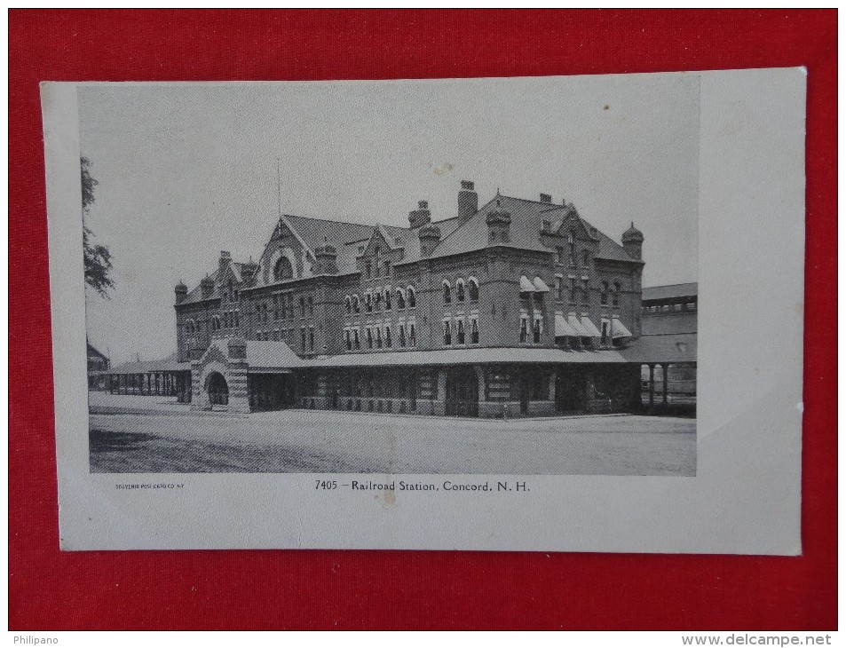 New Hampshire > Concord   Railroad Station  Pre 1907 UDB   Not Mailed      -------ref 1171 - Concord