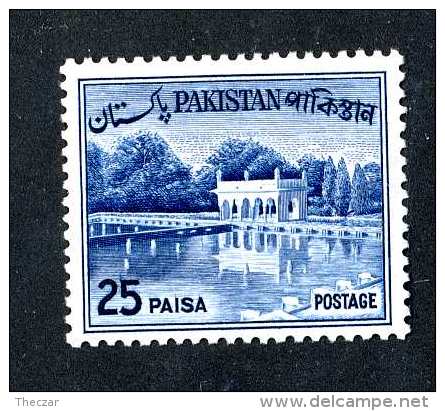 1342  Pakistan 1962  Scott #136  M*  Offers Welcome! - Pakistan