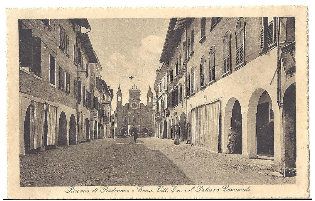 Ricordo Di Pordenone  Corso Vittorio Emanuele Col Palazzo Comunale  /15689 - Pordenone