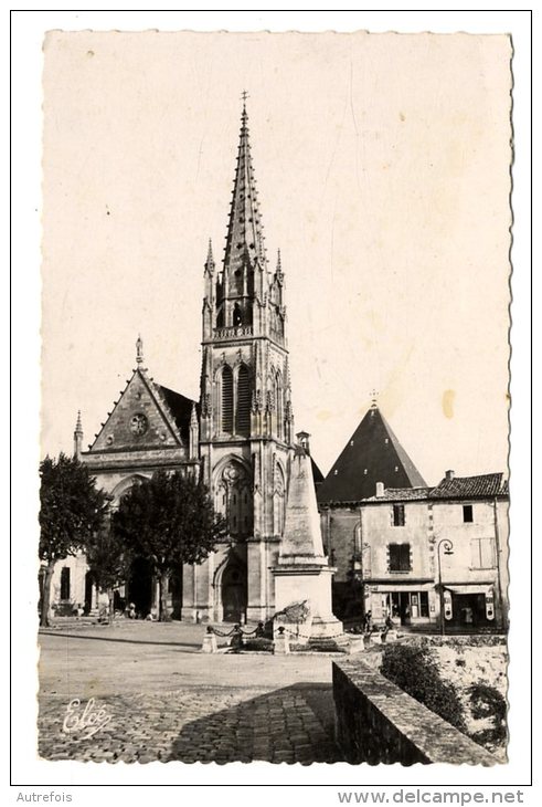 33 CADILLAC SUR GARONNE SON EGLISE ET SON MONUMENT - Cadillac