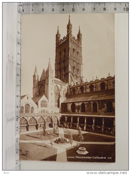 CPA Angleterre - GLOUCESTER Cathedral - Lot De 10 Cartes Postales - Gloucester