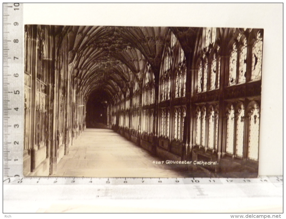 CPA Angleterre - GLOUCESTER Cathedral - lot de 10 cartes postales