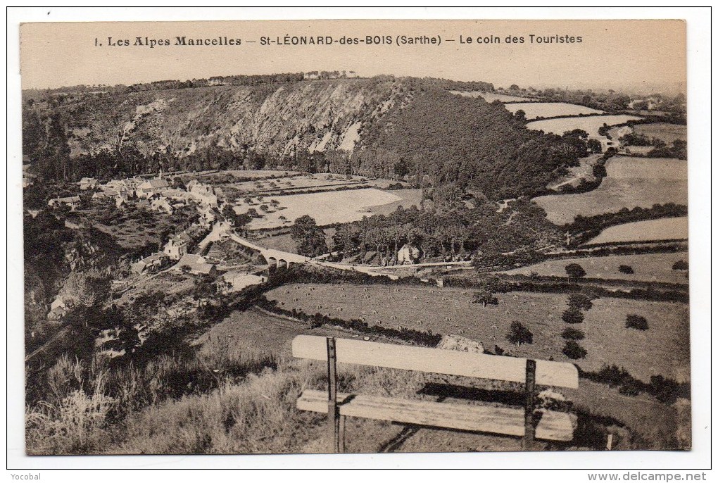 CP , 72 , SAINT-LEONARD-DES-BOIS , Le Coin Des Touristes   Vierge - Saint Leonard Des Bois