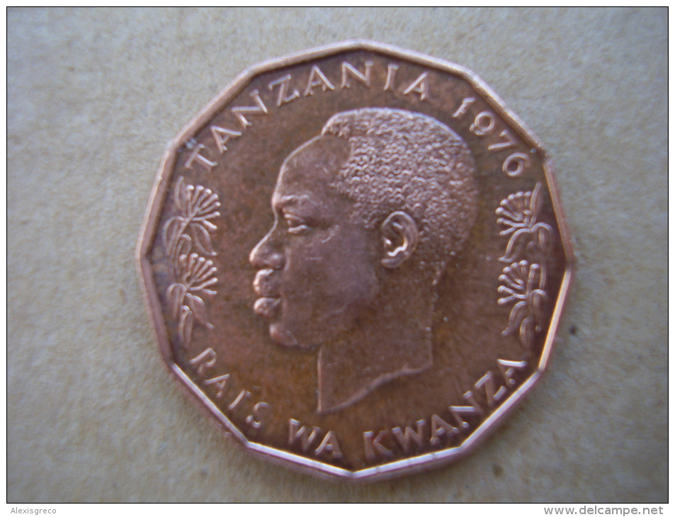 TANZANIA 1976 FIVE CENTS NYERERE Nickel-brass USED COIN. - Tanzania