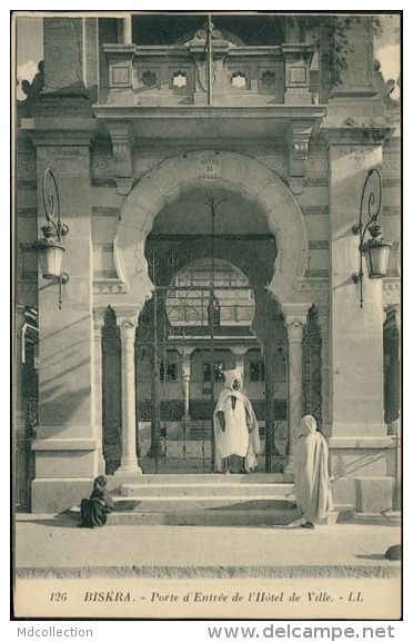 ALGERIE  BISKRA / Porte D'Entrée De L'Hôtel De Ville / - Biskra