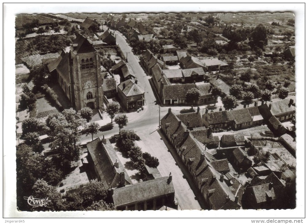 CPSM LA FERTE SAINT AUBIN (Loiret) - L'église Saint Aubin : Vue Aérienne - La Ferte Saint Aubin