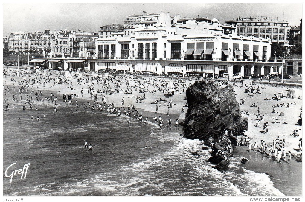 Biarritz 64 La Grande Plage Et Le Casino 1957 - Invasi D'acqua & Impianti Eolici