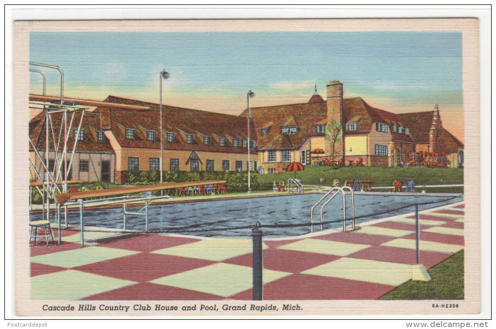 Cascade Hills Country Club Swimming Pool Grand Rapids Michigan 1940s Postcard - Grand Rapids