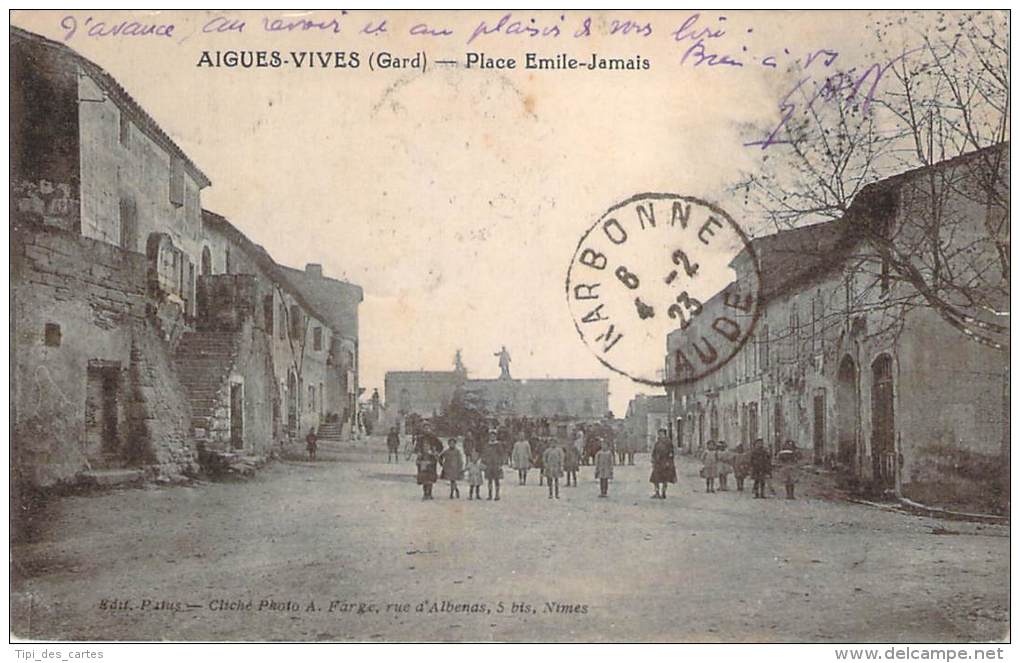 30 - Aigues-Vives - Place Emile-Jamais - Aigues-Vives