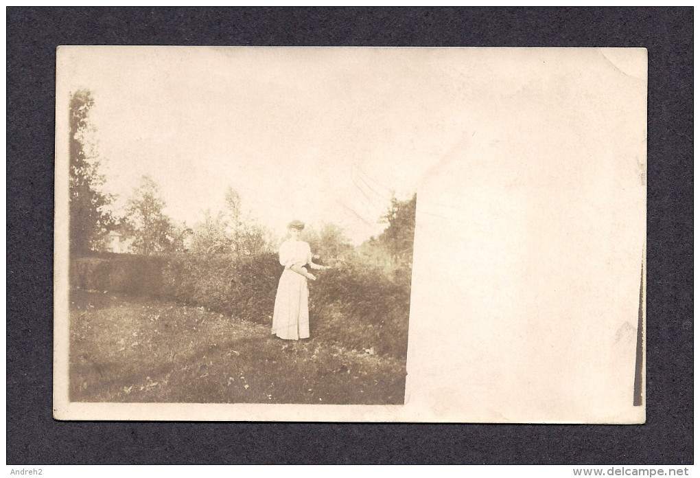 REAL PHOTO CABINET - VRAIS PHOTO POSTCARD - AROUND 1910 - 1920 - PHOTO PRISE À  STE ROSE - Photographie