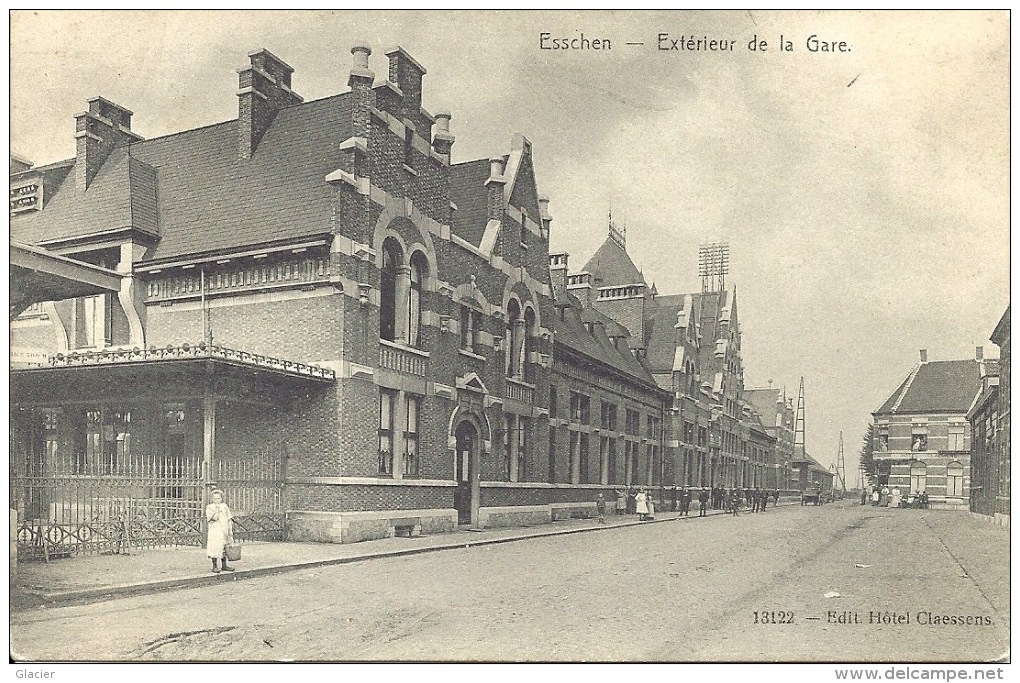 ESSCHEN - Extérieur De La Gare - 13122 Edit. Hôtel Claessens - Essen