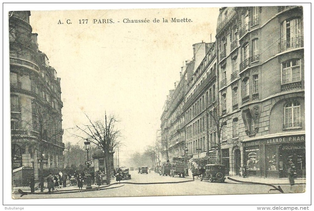 CPA  Paris,n°177,  Chaussée De La Muette, Automobiles, Colonne Morris, Grande Pharmacie,1934 - Paris (16)