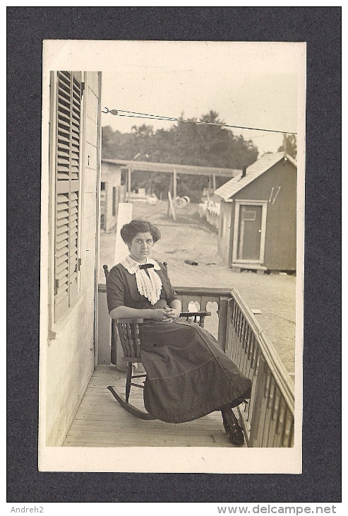 REAL PHOTO CABINET - VRAIS PHOTO POSTCARD - AROUND 1910 -1920 - SOUVENIR VOTRE PAULA NEWMANN - Photographie