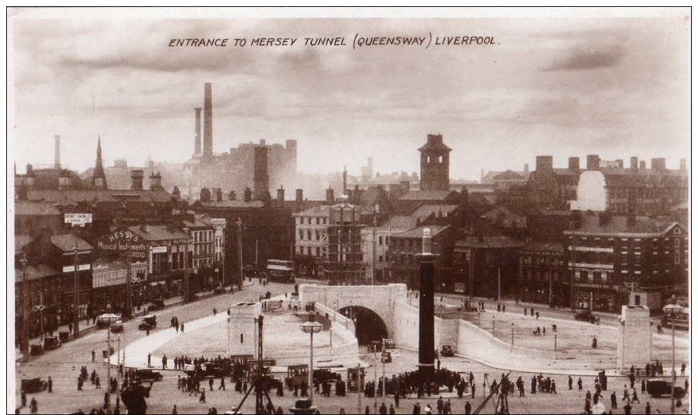 UNPOSTED POSTCARD , ENTRANCE TO MERSEY TUNNEL [ QUEENSWAY ] LIVERPOOL , - REAL PHOTO - - Liverpool