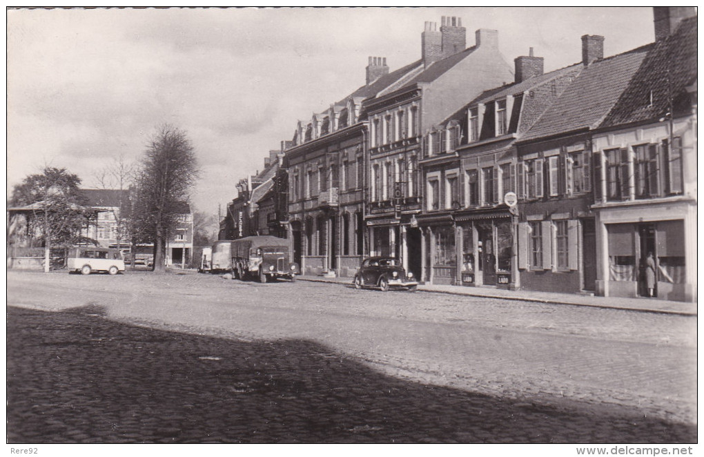 Nord  Wormhout  "  Grande Place Coté Est  " - Wormhout