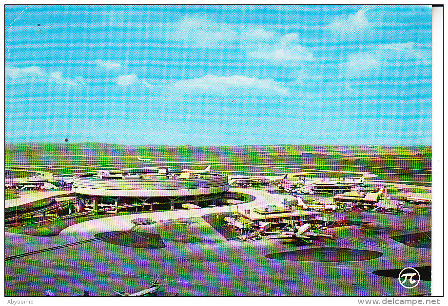 D23 1 - 95 ROISSY EN FRANCE - Aéroport Charles De Gaulle - Vue Générale - Roissy En France