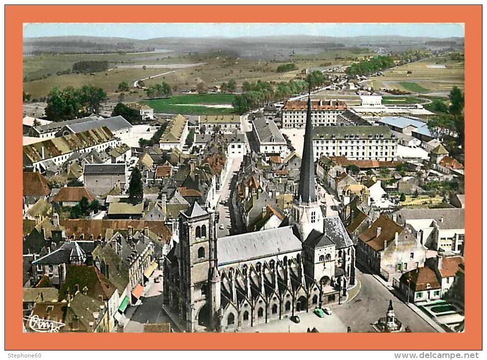 21 - AUXONNE Vue Sur L' Eglise Notre Dame // CPSM Dentelée - Auxonne