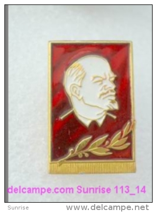 V.I. Lenin Russia Revolutionist, Scientist, Communist, Leader Soviet People / Soviet Badge 119_14_5471 - Personajes Célebres