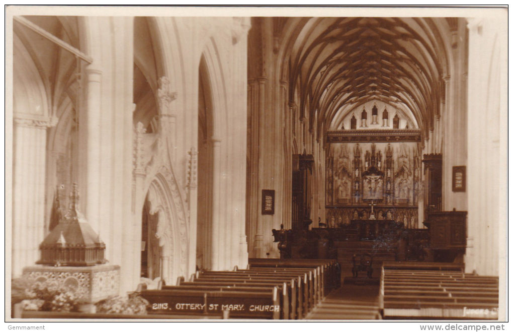 OTTERY ST MARY CHURCH INTERIOR . JUDGES 21113 - Other & Unclassified