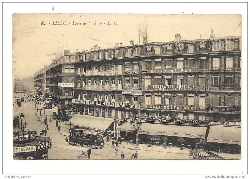 Cp, 59, Lille, Place De La Gare, Voyagée 1923 - Lille