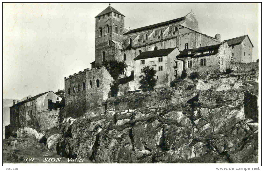 SION - VALAIS - SUISSE - PEU COURANTE CPSM DE 1956. - Sion