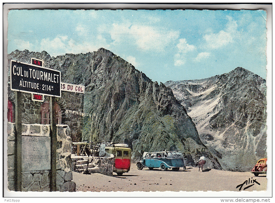 BUS AUTOCAR - COL DU TOURMALET - Le Sommet : Autobus D´époque (années 60 ) - CPSM CPM GF - Hautes Pyrenées - Bus & Autocars