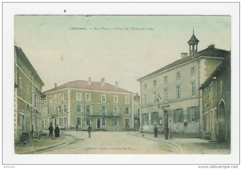 CHATENOIS - Rue Neuve - Place De L'Hôtel De Ville ( COULEURS ) - Chatenois