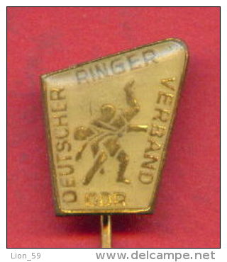 F123 / SPORT - Wrestling - Lutte - Ringen - DEUTSCHER RINGER VERBAND - DDR Germany Deutschland - Badge Pin - Lucha