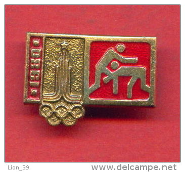 F138 / SPORT - Wrestling - Lutte - Ringen - 1980 Summer XXII Olympics Games Moscow - Russia Russie - Badge Pin - Lutte