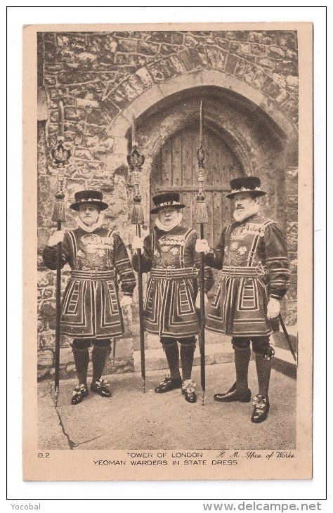 CP, TOWER OF LONDON, YEOMAN WARDERS IN STATE DRESS, Vierge - Uniformi