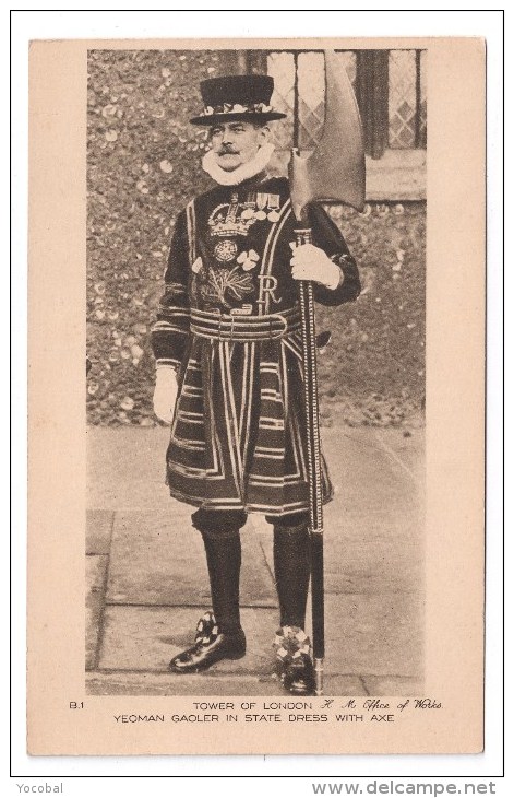 CP, TOWER OF LONDON, YEOMAN GAOLER IN STATE DRESS WITH AXE, Vierge - Uniformi