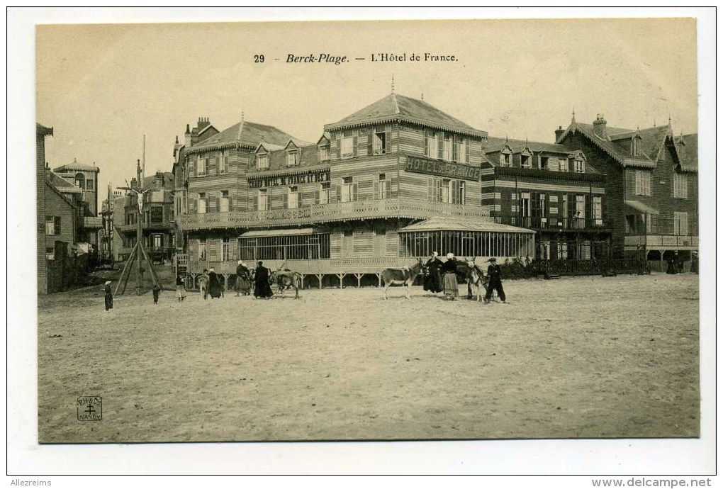 CPA  62   : BERCK   La Plage Et Hotel De France  A   VOIR   !!!! - Berck