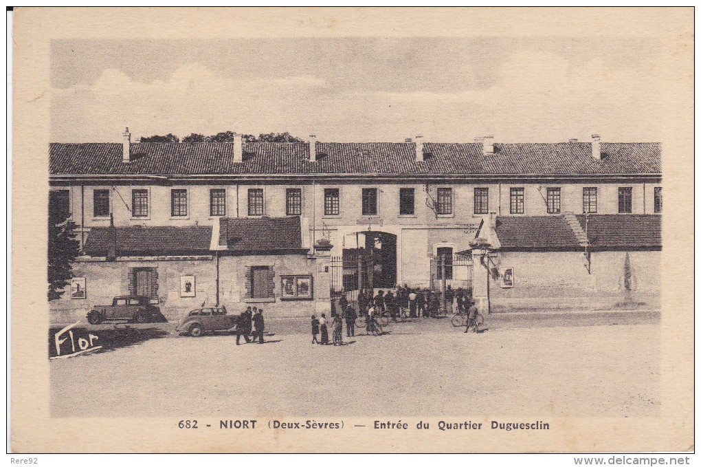 Deux Sevres 79  Niort  "  Entrée Du Quartier Duguesclin  " - Niort