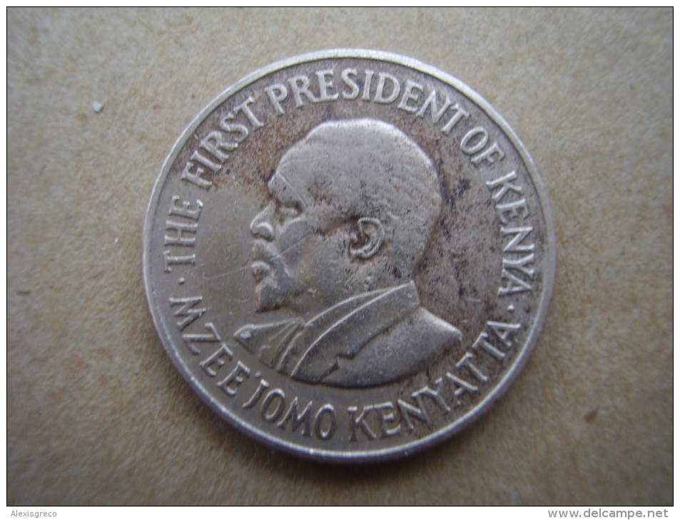 KENYA 1974  FIFTY CENTS   KENYATTA Copper-Nickel  USED COIN In  GOOD CONDITION. - Kenia