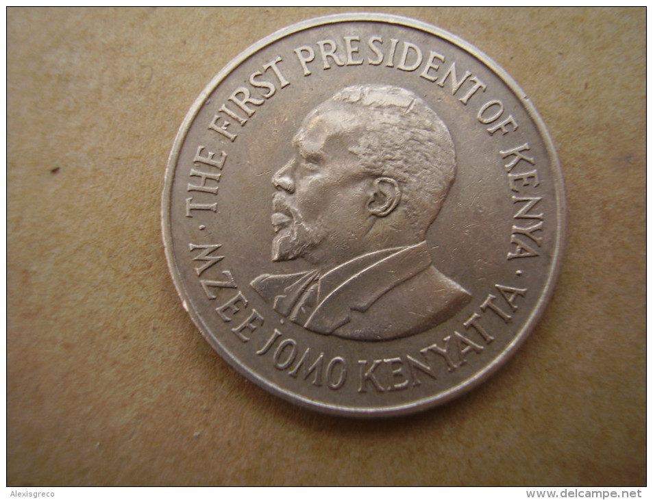 KENYA 1969  ONE SHILLING  KENYATTA Copper-Nickel  USED COIN In VERY GOOD CONDITION. - Kenia