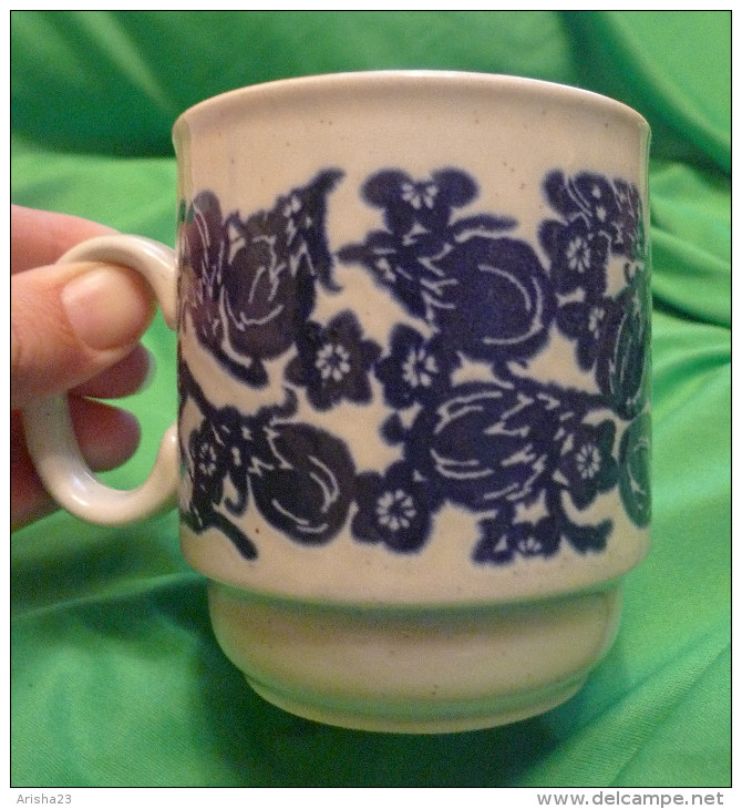 Blue & White Coffee Mug Tea Cup - Made In England - Non Classés