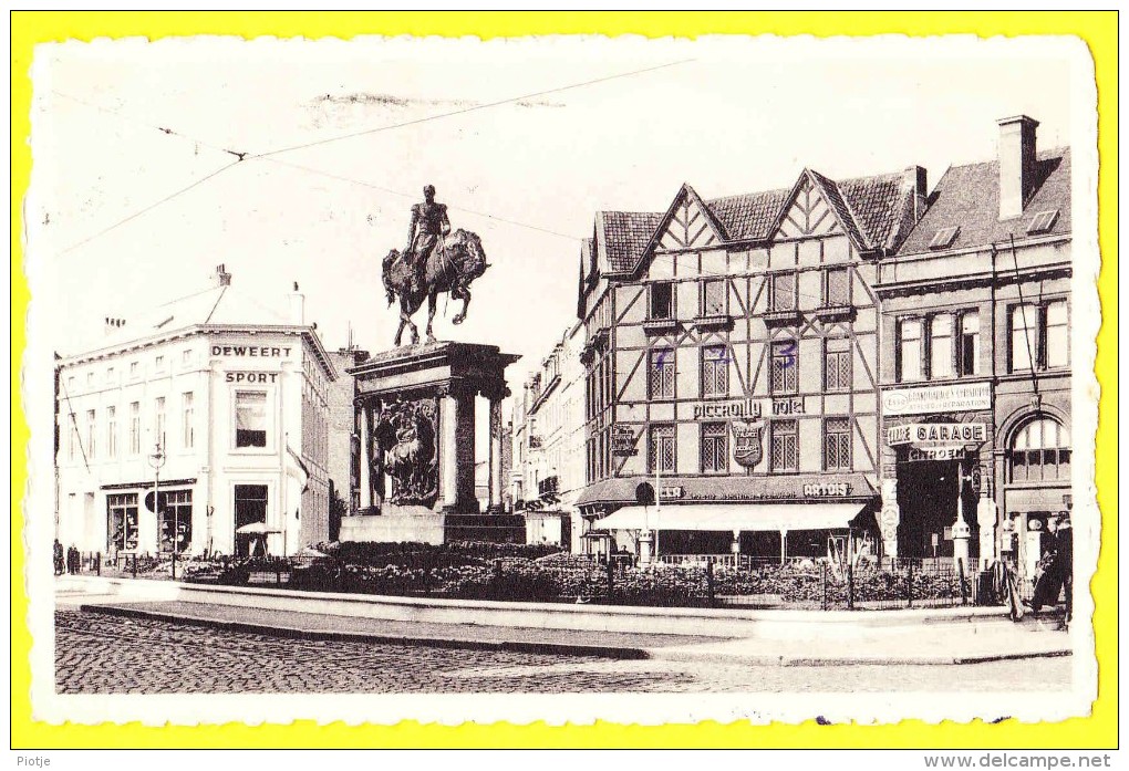 * Oostende - Ostende - Ostend (Kust - Littoral) * (Nels, Ern Thill, Nr 24) Monument Leopold I, , Piccadilly Hotel Garage - Oostende