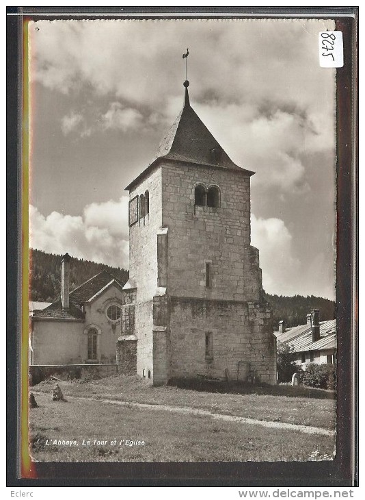 FORMAT 10x15 - DISTRICT DE LA VALLEE /// L'ABBAYE - L'EGLISE -TB - L'Abbaye