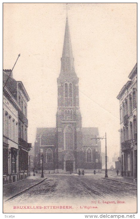 Bruxelles-Etterbeek.  -  L'Eglise;  Prachtige Kaart  Maar  Met  Schuine Plooi!  1900 - Etterbeek