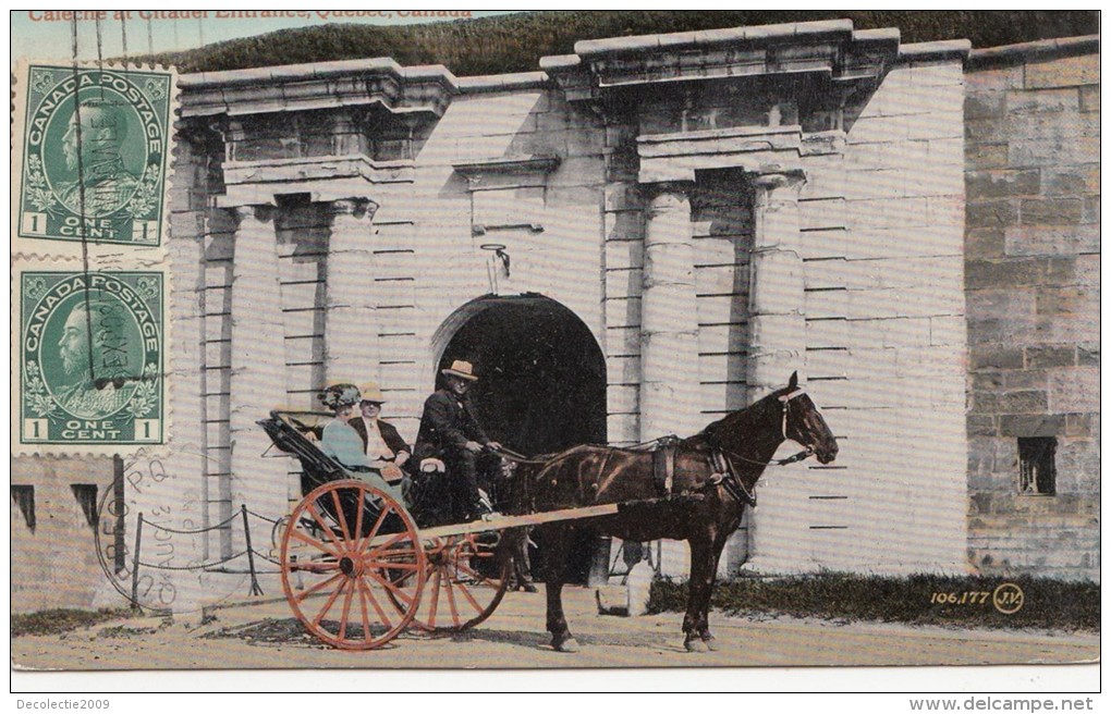 B77536 Quebec Calecho At Citadel Entrance Horse Ch  Canada Scan Front/back Image - Québec – Les Portes