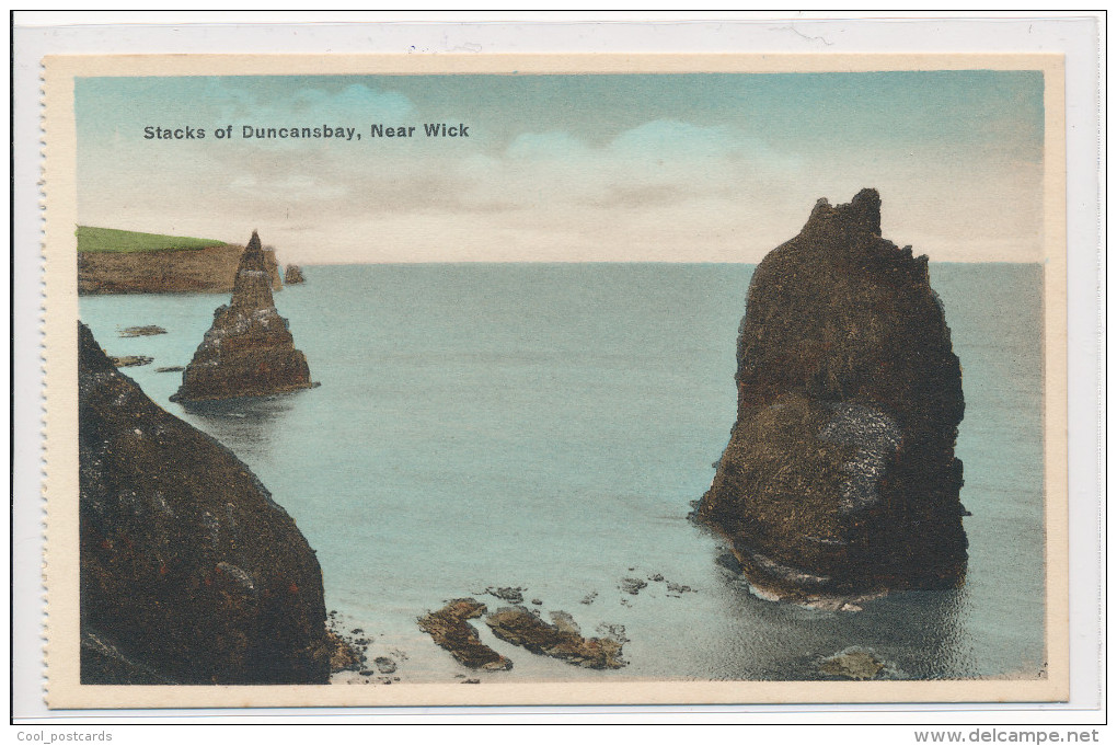 SCOTLAND, CAITHNESS, JOHN O'GROATS, THE STACKS OF DUNCANSBAY, NEAR WICK, NM Cond.  Hand Coloured PC, Unused - Caithness