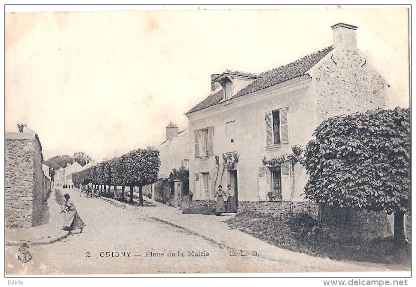 GRIGNY  Place De La Mairie - Neuve TB - Grigny