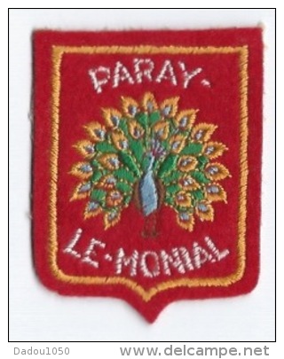 71 Paray Le Monial - Patches