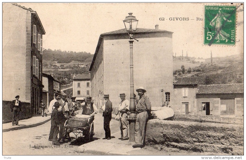 GIVORS RUE ANIMEE VENDEUR AMBULANT TAMPON TOURS CENTRE PROVISOIRE LIEU DE DESTINATION ENVAHI VOIR SCANS 1914 - Givors