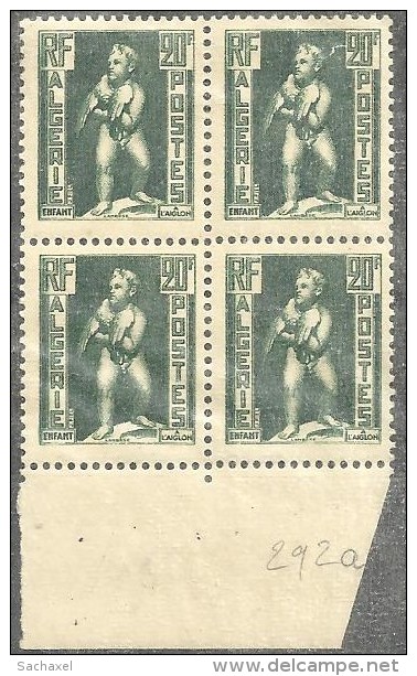 1952 Algérie N° 292a Nf** . RARE . (Bloc X 4)  Papier Carton . Statue . Enfant à L'aiglon. - Neufs