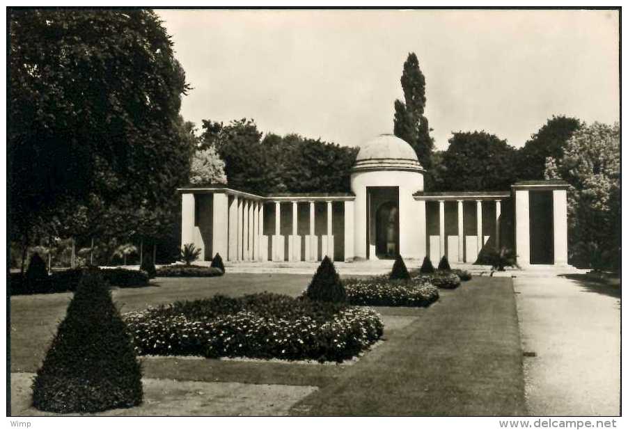 Bruxelles - Laeken - Monument De La Reine Astrid / Carte Moderne 150*105 Mm - Laeken