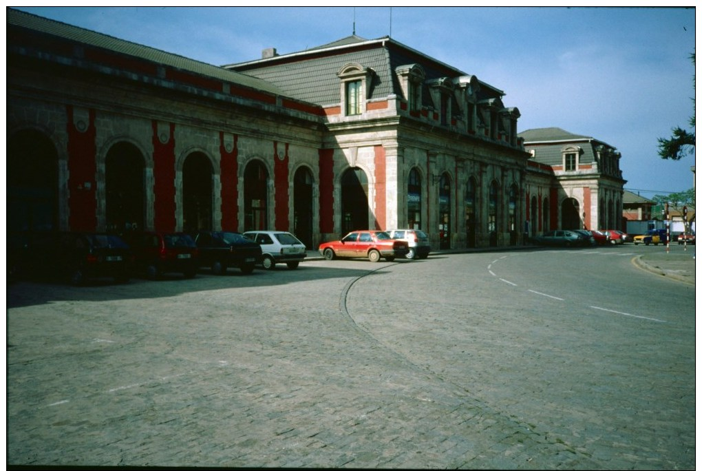 Railway Station Colour Slide Eissenbahn Spain, Burgos 08-05-1998 A-29 - Trains