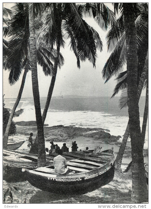 Beach Scene, Abakam Near Elmina, Ghana Postcard - Ghana - Gold Coast