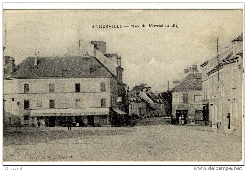 Carte Postale Ancienne Angerville - Place Du Marché Au Blé - Angerville